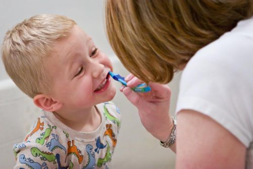 Dental treatment for children under 16 years of age and for special needs groups   is provided directly by the HSE Public Dental Service. As of April 2008, the 
