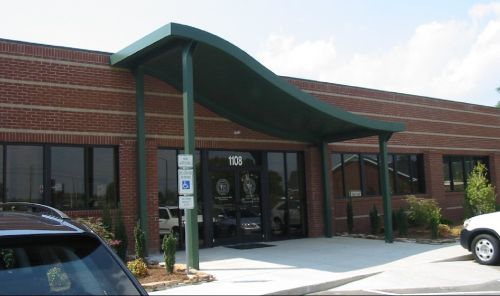 This dental office serves Medicaid patients as a Pediatric Dentist in Charlotte, NC  . They may or may not be accepting new patients at this time. If you are on 