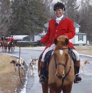 Amanda Compton provides equine dental services in Winchester, Middletown,   Strasburg, Front Royal and throughout the Shenadoah Valley and West Virginia.