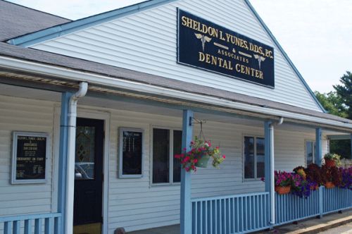 Easton Smiles - Family & Cosmetic Dentistry. Welcome to the office of Easton   Smiles. Our North Easton, Massachusetts dental practice has been repairing, 