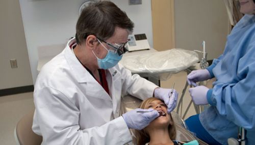 Public Health Dental Clinics. The following clinics accept low income patients   and/or sliding fee scales. All three dental clinics provide services for all ages, 